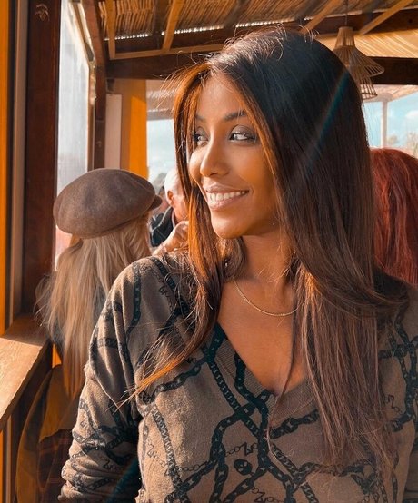 Ainett Stephens OnlyFans Beiträge