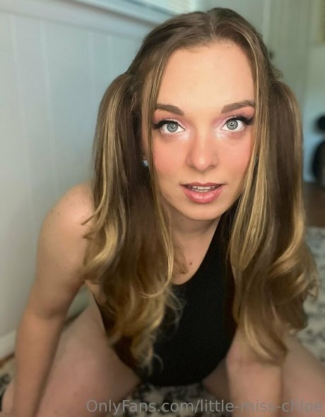 little miss chloe OnlyFans nackt
