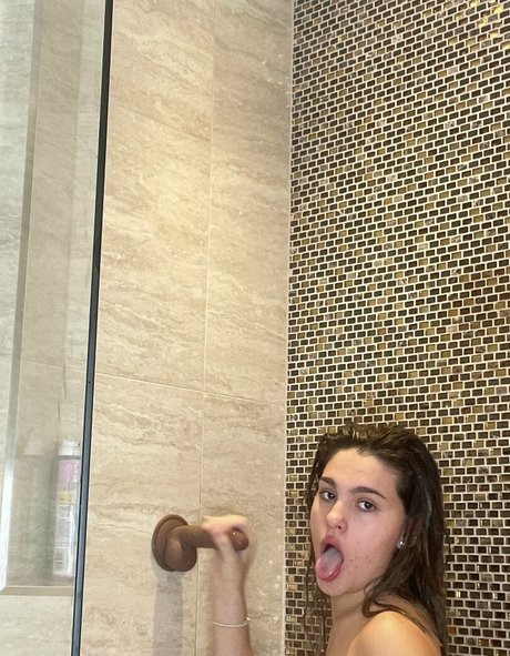 teenrebe Nacktbilder OnlyFans Leaks