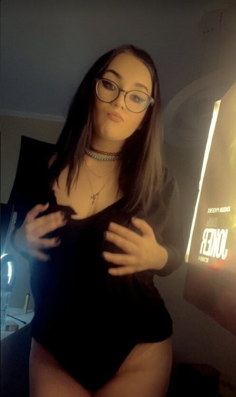 Lsqueen OnlyFans-Model