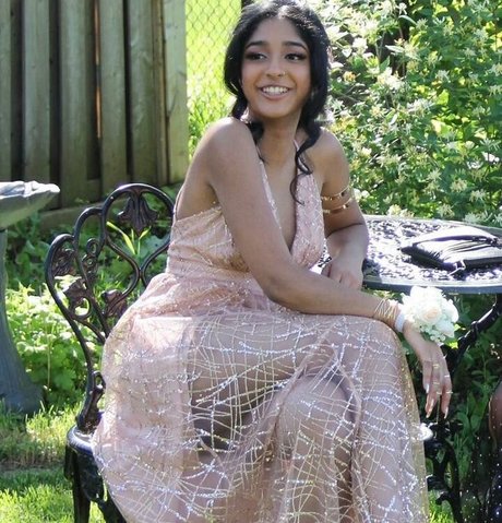 Maitreyi Ramakrishnan Sex auf OnlyFans