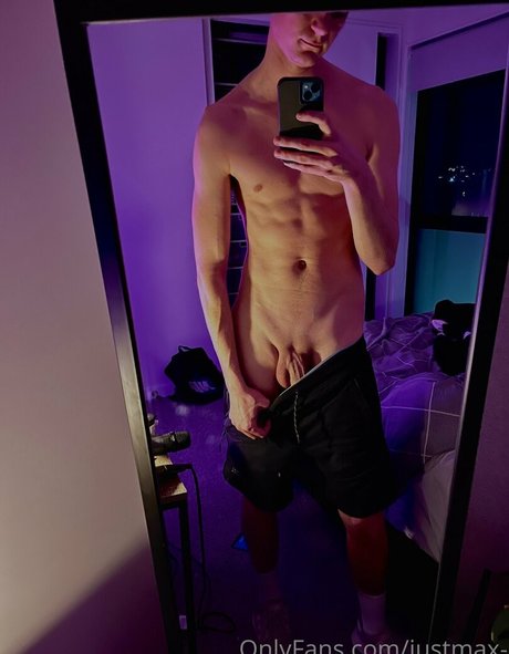 justmax_ Leaked OnlyFans Content