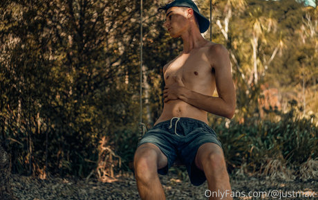 justmax_ OnlyFans Leak