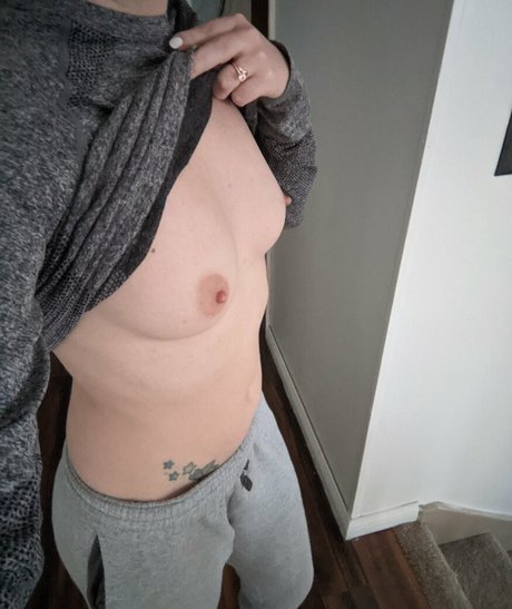 chloe mae Nacktbilder von OnlyFans