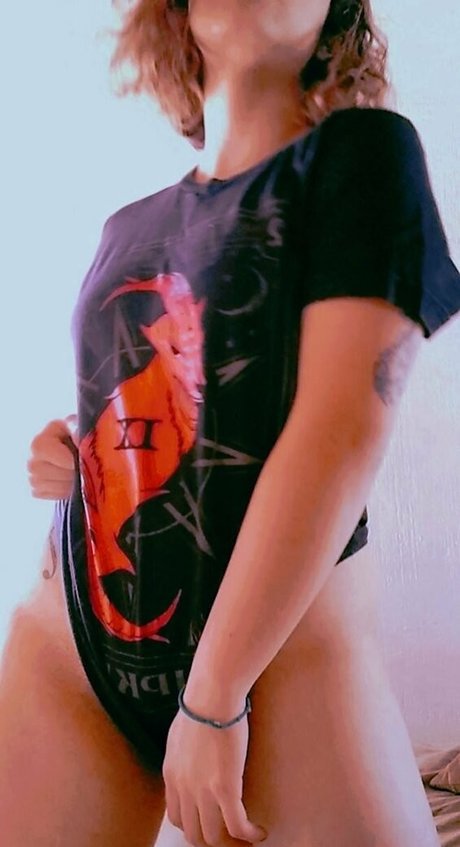 crimson ghoul Nackt auf OnlyFans