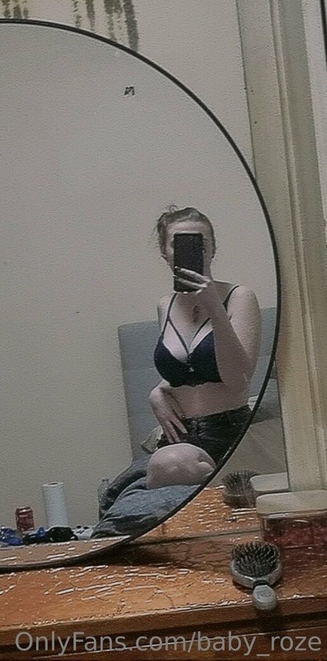 baby roze Nacktbilder von OnlyFans