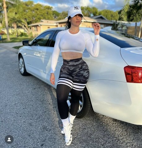 Cuban32 OnlyFans Inhalte