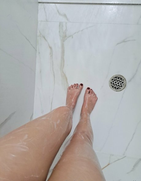 verseily Nacktbilder von OnlyFans geleakt