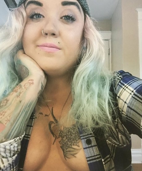 jucierlesbians OnlyFans Mega