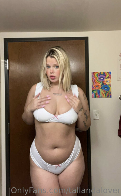 Winona Hauser OnlyFans-Creator