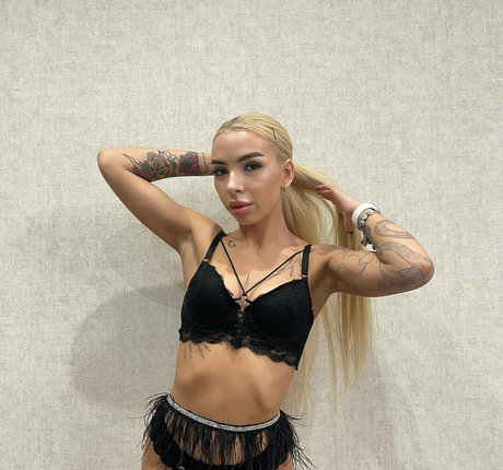 leila crystal Nackt OnlyFans