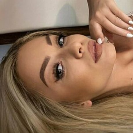 hotblondesarah Nacktbilder von OnlyFans
