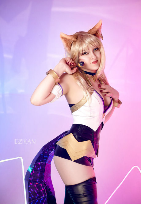 schöne blonde onlyfans heiß XXX Selfie