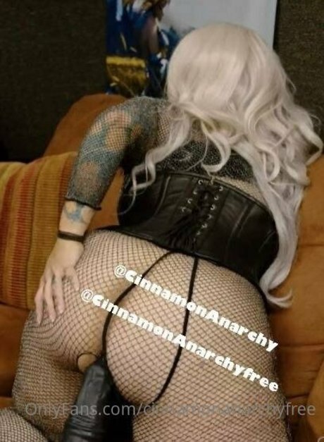 cinnamonanarchyfree Nacktbilder geleakt OnlyFans Aufgedeckt