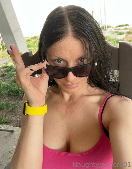 naughtyjeeper801f OnlyFans geleakt.