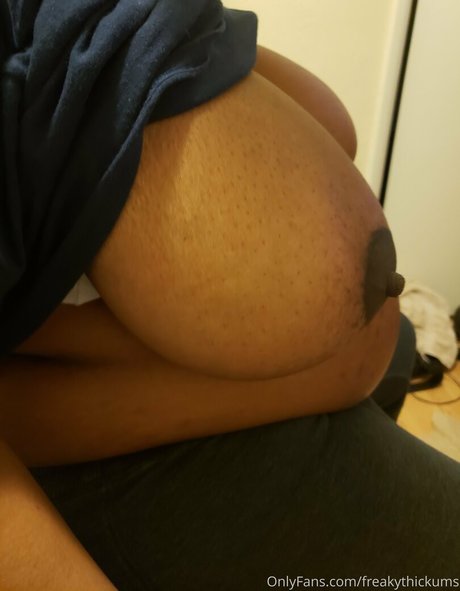 freakythickums OnlyFans Pornografie