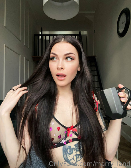 marry land OnlyFans Sex