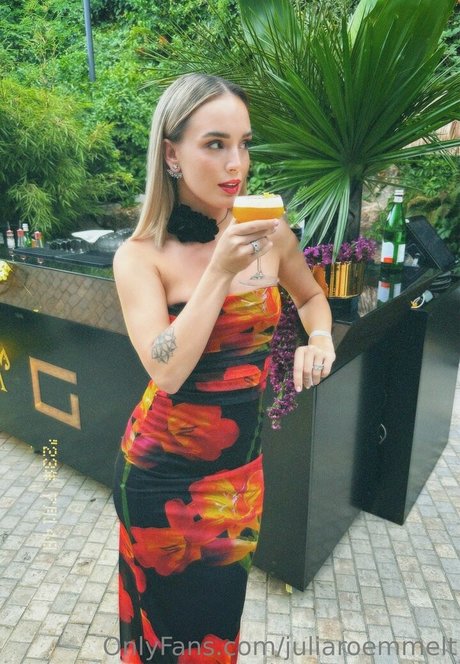 Juliaroemmelt Neue geleakte OnlyFans-Inhalte