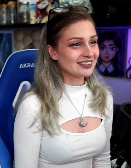 IceTokki Leak von OnlyFans Pornografie