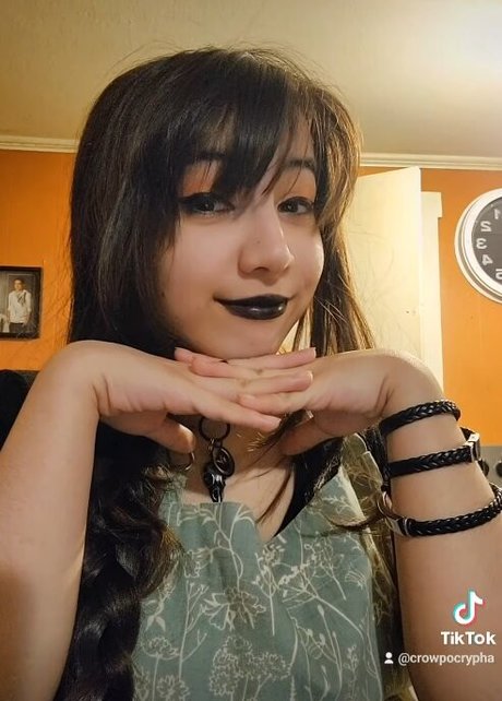 Crowpocrypha Nackt OnlyFans