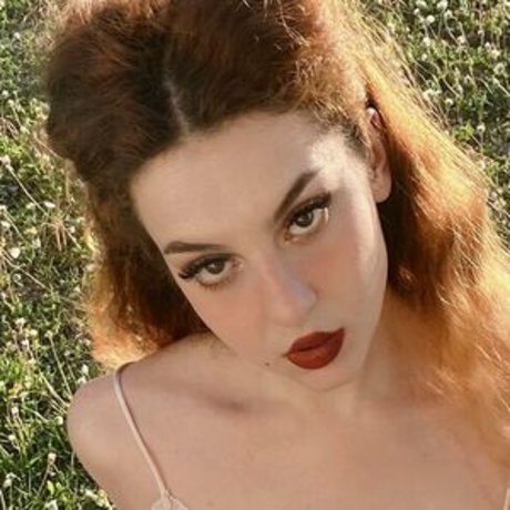 Symposiarcha Nackt geleakt OnlyFans