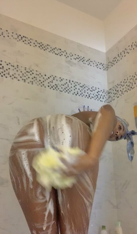 babygirlnaomii Auf OnlyFans