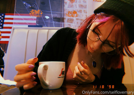 selflovesage OnlyFans Sextape