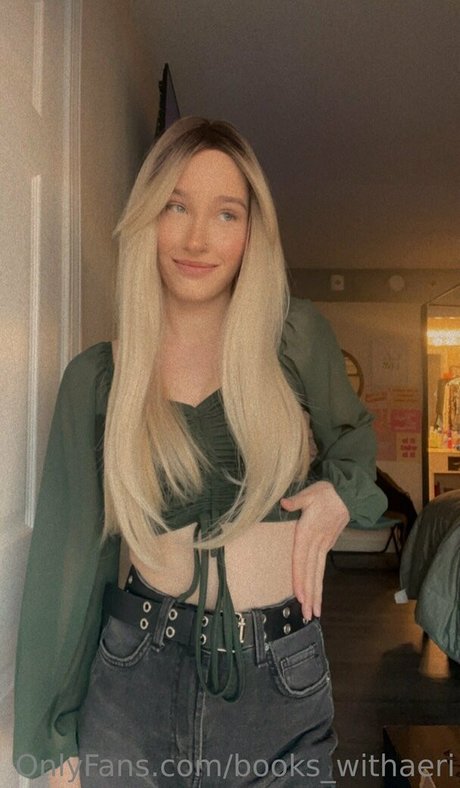 books withaeri Leaked OnlyFans XXX