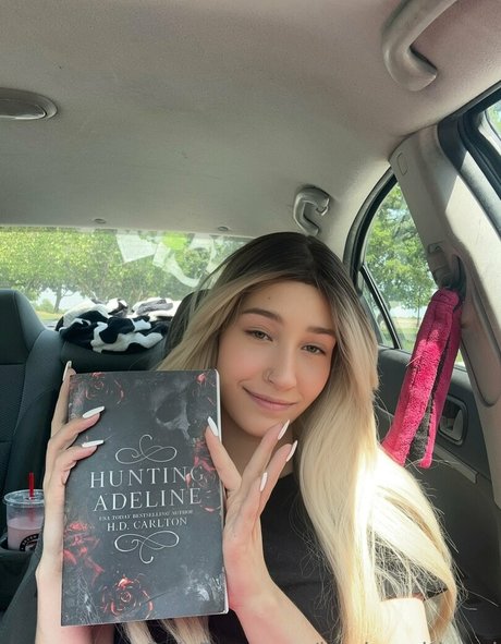 books withaeri Nackt auf OnlyFans