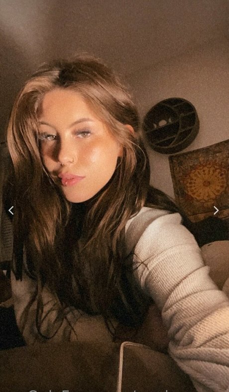 medusacero OnlyFans Strip