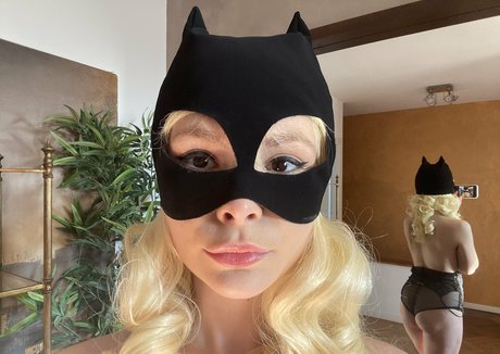 pisica Nacktbilder von OnlyFans