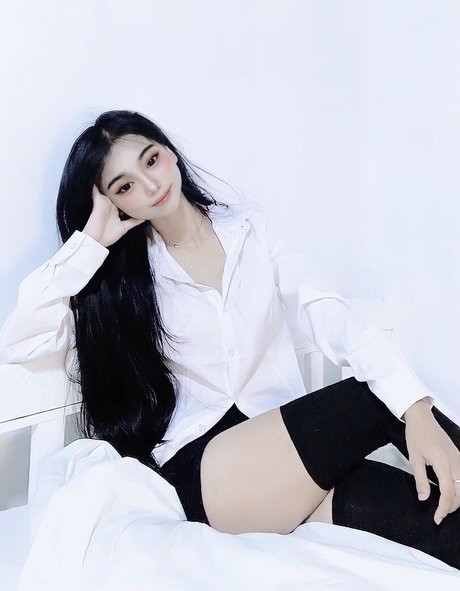 Akari Cos OnlyFans Leaked