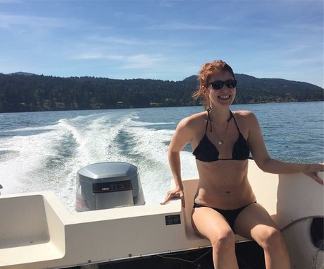Jewel Staite Nackt geleakt OnlyFans