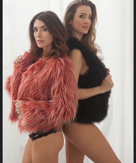 Jewel Staite Neue OnlyFans Leaks