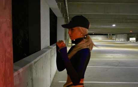 nadiastrikesagain OnlyFans-Bilder