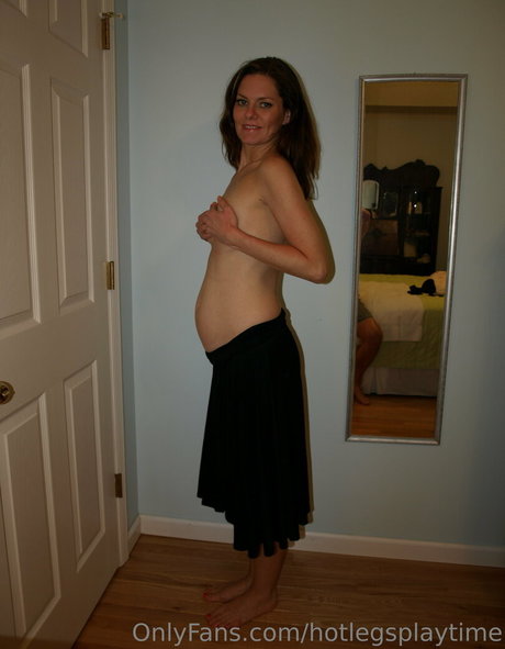 hotlegsplaytime OnlyFans Nacktbilder