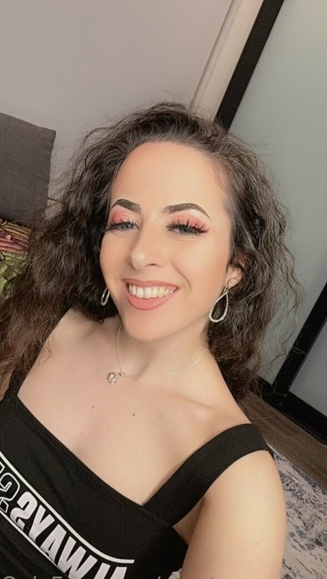 Courtney Sanderson Leaks von Nacktbildern auf OnlyFans