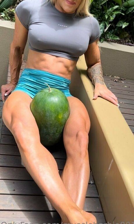 musclebarbie001 OnlyFans Gratis-Inhalte