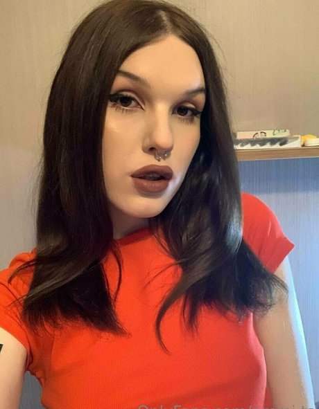 emmii ts Nacktbilder auf OnlyFans