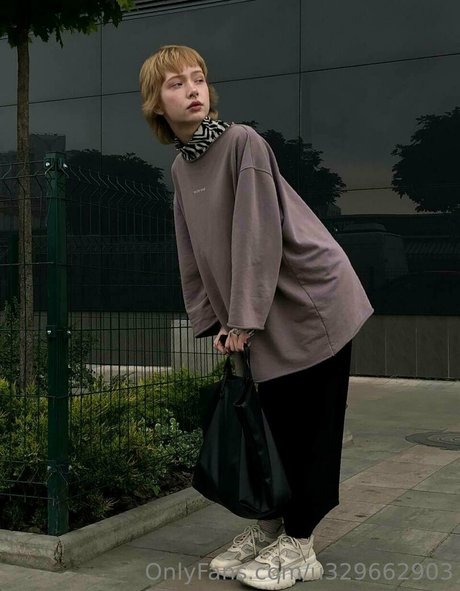 tiny tyan OnlyFans-Inhalte