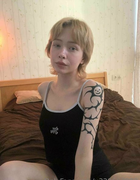 tiny tyan Leak von OnlyFans Pornografie