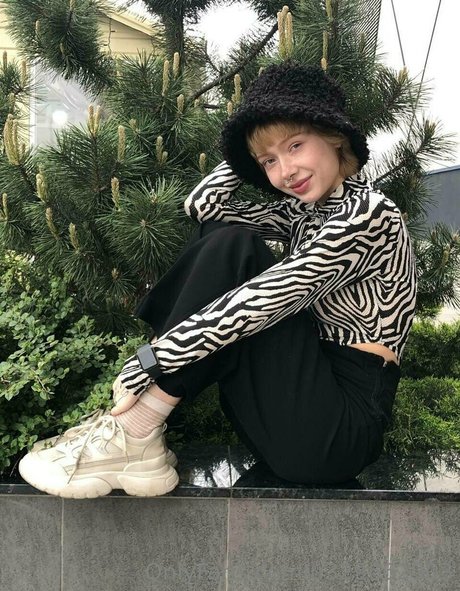 tiny tyan OnlyFans Leaks