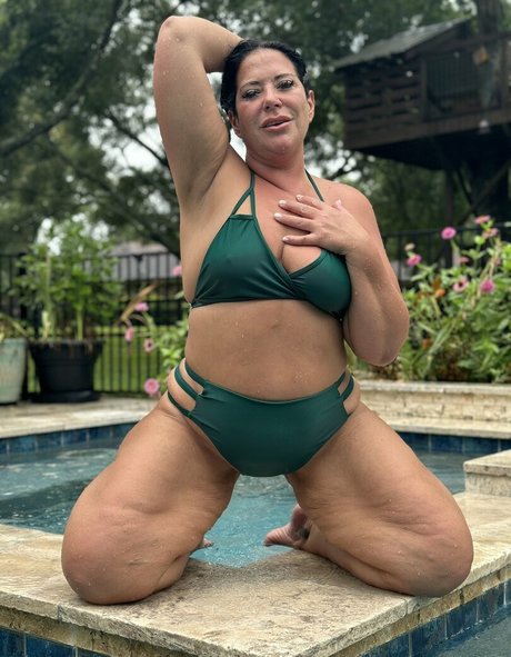 Trista Longakit Nackt auf OnlyFans