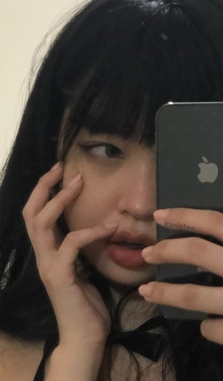 Kurixtee Nackt auf OnlyFans