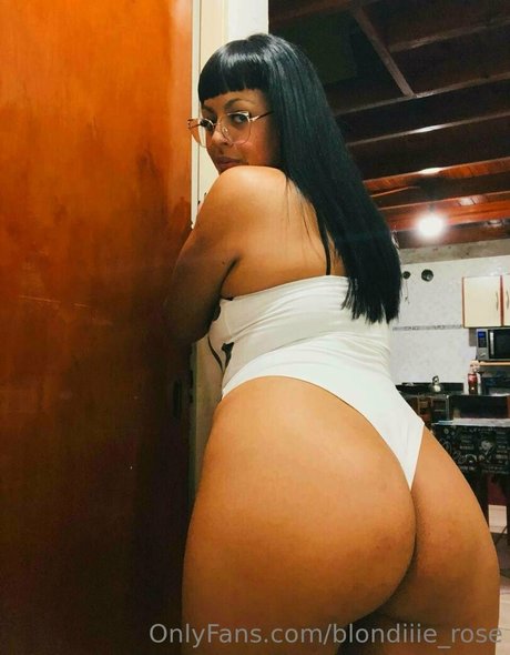 blondiiie rose OnlyFans XXX