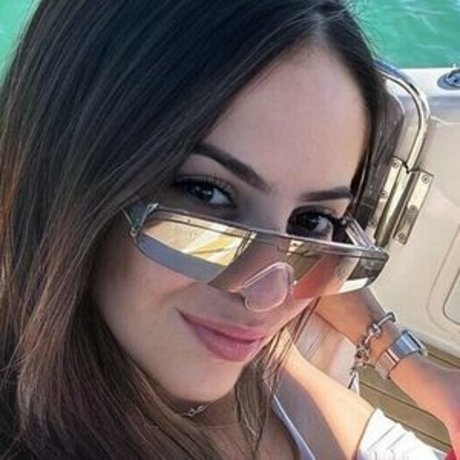 Fernanda Kalyne Nur für Fans