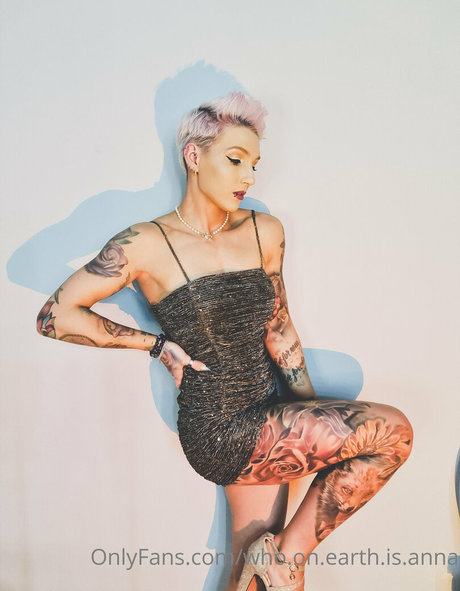 who on earth is anna Sex OnlyFans