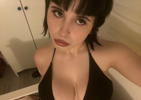 Rinna0x OnlyFans-Leaks