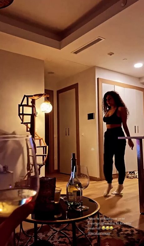 neskaranow OnlyFans explizite Inhalte