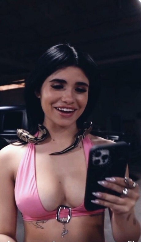 Nessa Barrett OnlyFans Nackt Leaks